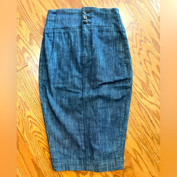LONDONJEAN Dresses & Skirts - 🩷 NWOT London Jeans for Victoria’s Secret denim pencil skirt size 0